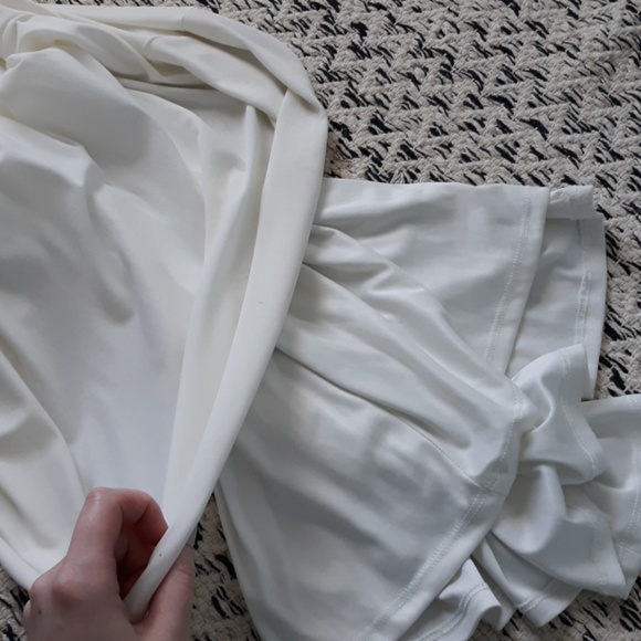 Formal Dress - Picture 4 of 7